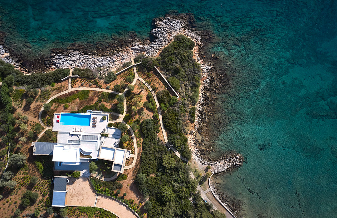 villa-nero_villa_h2o-art-beach-villa-crete-1b