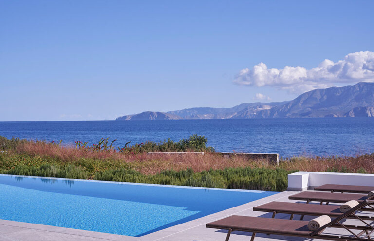 villa-nero_villa_h2o-art-beach-villa-crete-1c
