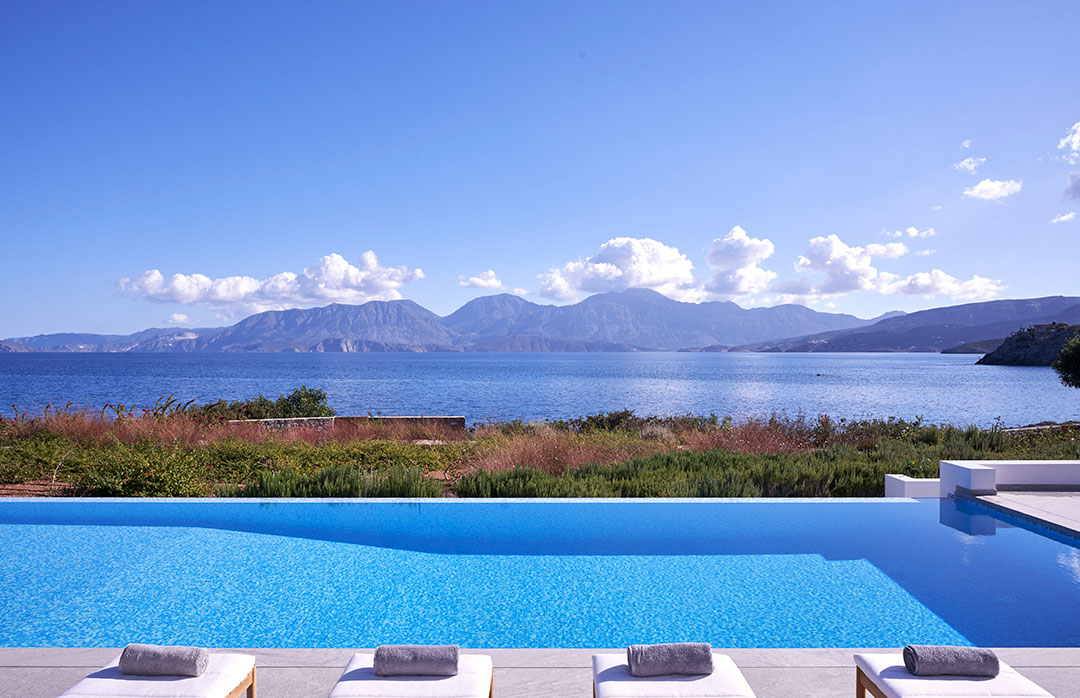 villa-nero_villa_h2o-art-beach-villa-crete-1d