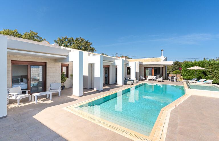 villa_oak_tree_red_crete_1a