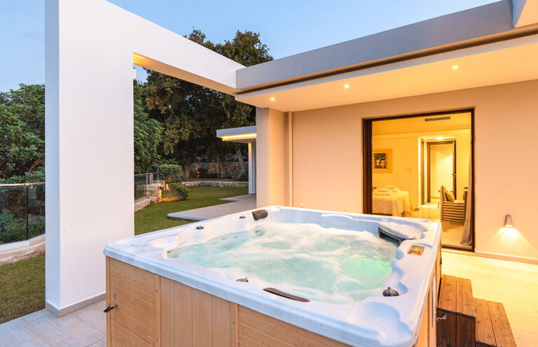 villa_oak_tree_white_crete_1ff