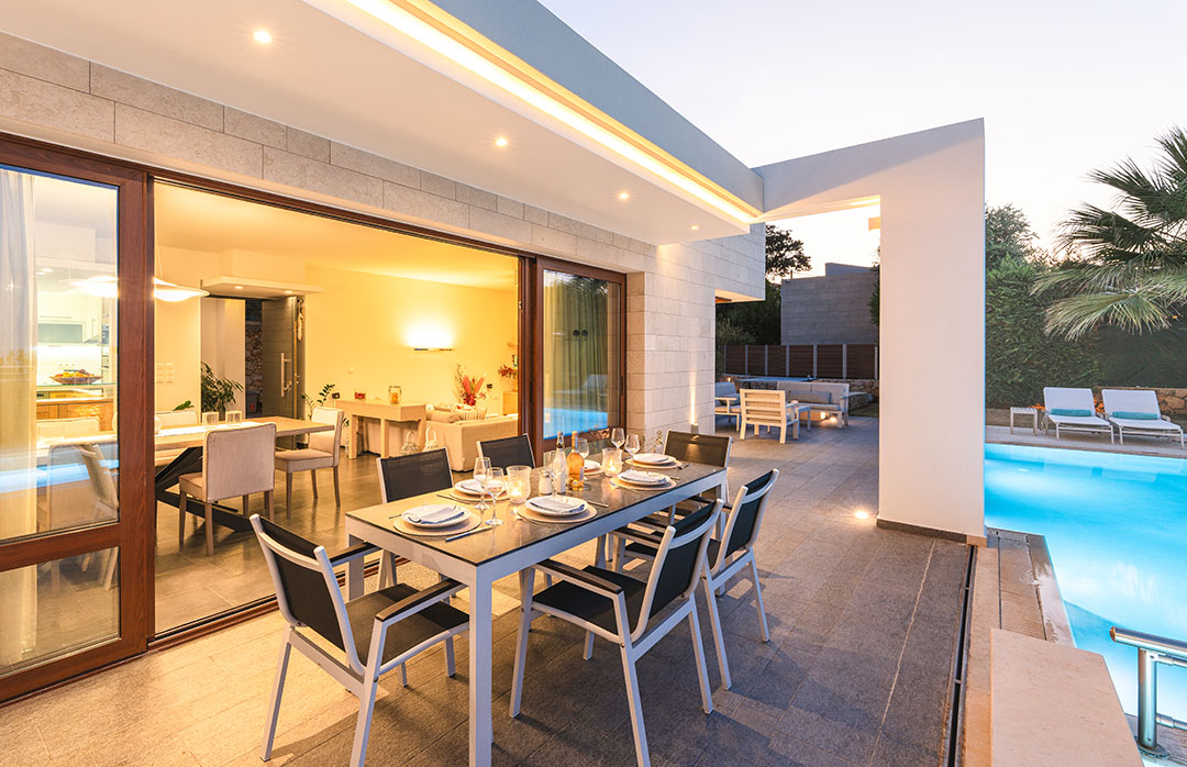 villa_oak_tree_white_crete_9