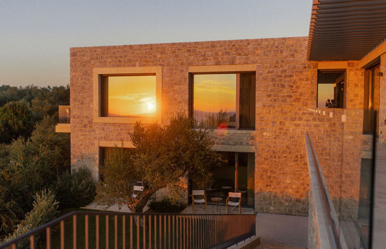 villa-ruby-messinian-nest-gialova-greece-9ab
