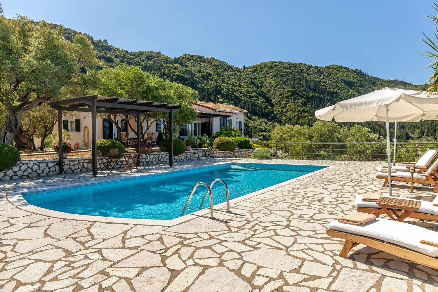 Villa_thymari_lefkada_greece_1s