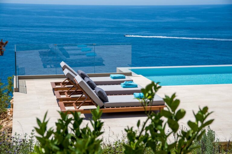 villa_alienor_apxos_greece_1aaa
