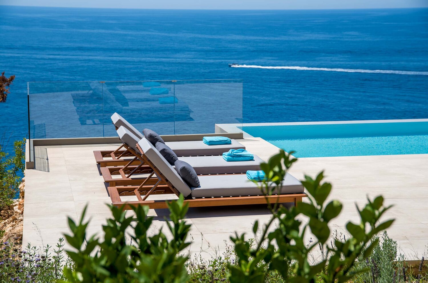 villa_alienor_apxos_greece_1aaa