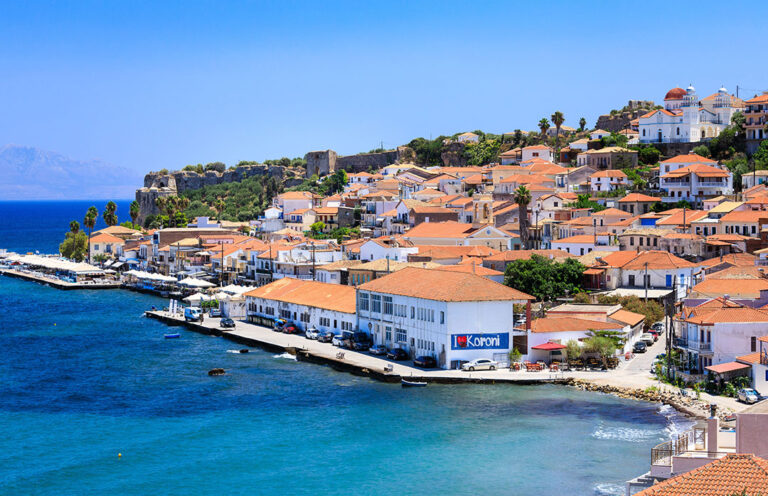 white_donkey_hotel_koroni_greece_8aa