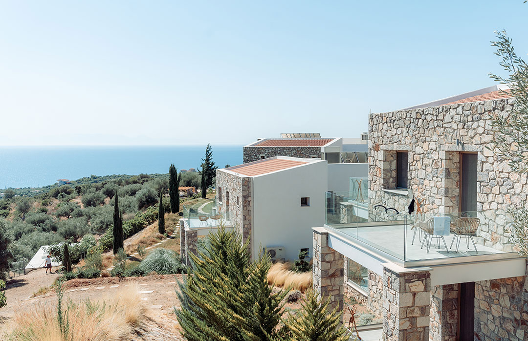 white_donkey_hotel_koroni_greece_9d