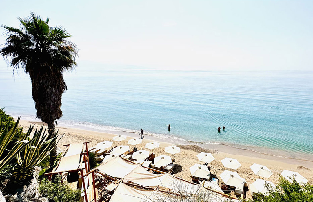 white_donkey_hotel_koroni_greece_9x