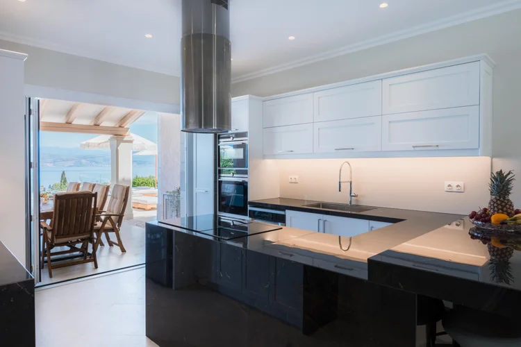 EVA STONE HOUSE C