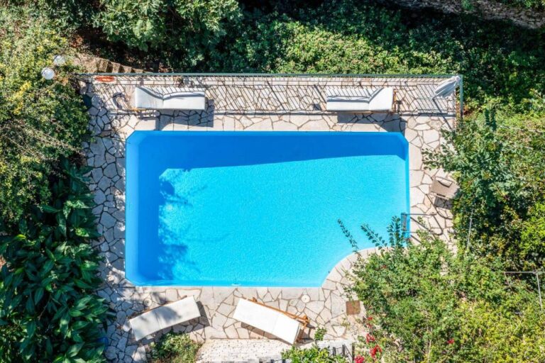 Stone_Cottage_Nissaki_Corfu_Greece-1d