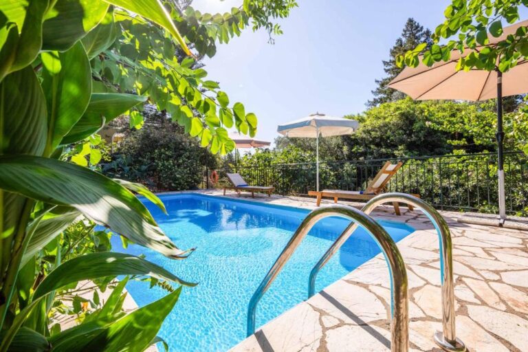 Stone_Cottage_Nissaki_Corfu_Greece-1h