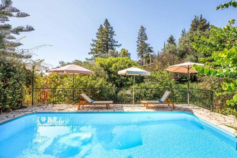 Stone_Cottage_Nissaki_Corfu_Greece-1i