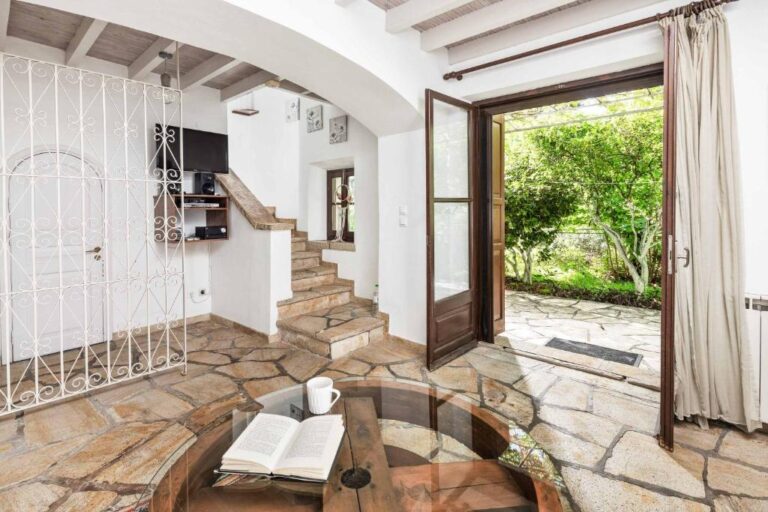 Stone_Cottage_Nissaki_Corfu_Greece-3c