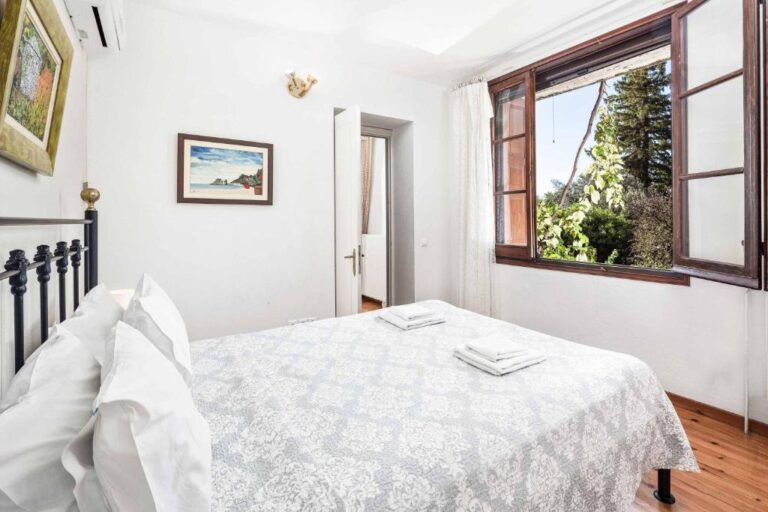 Stone_Cottage_Nissaki_Corfu_Greece-4a