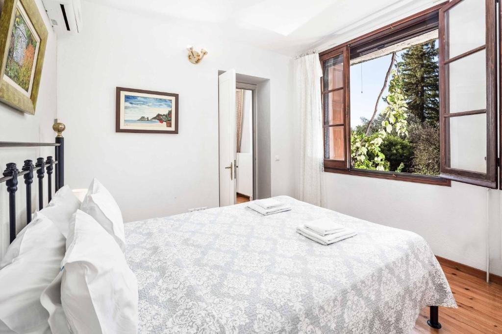 Stone_Cottage_Nissaki_Corfu_Greece-4a