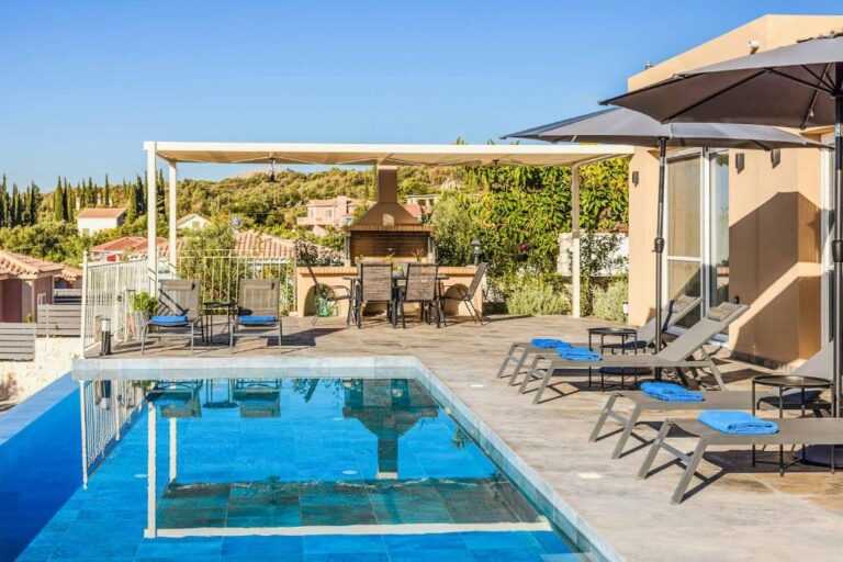 Villa_De_Famelia_Trapezaki_Kefalonia-1a