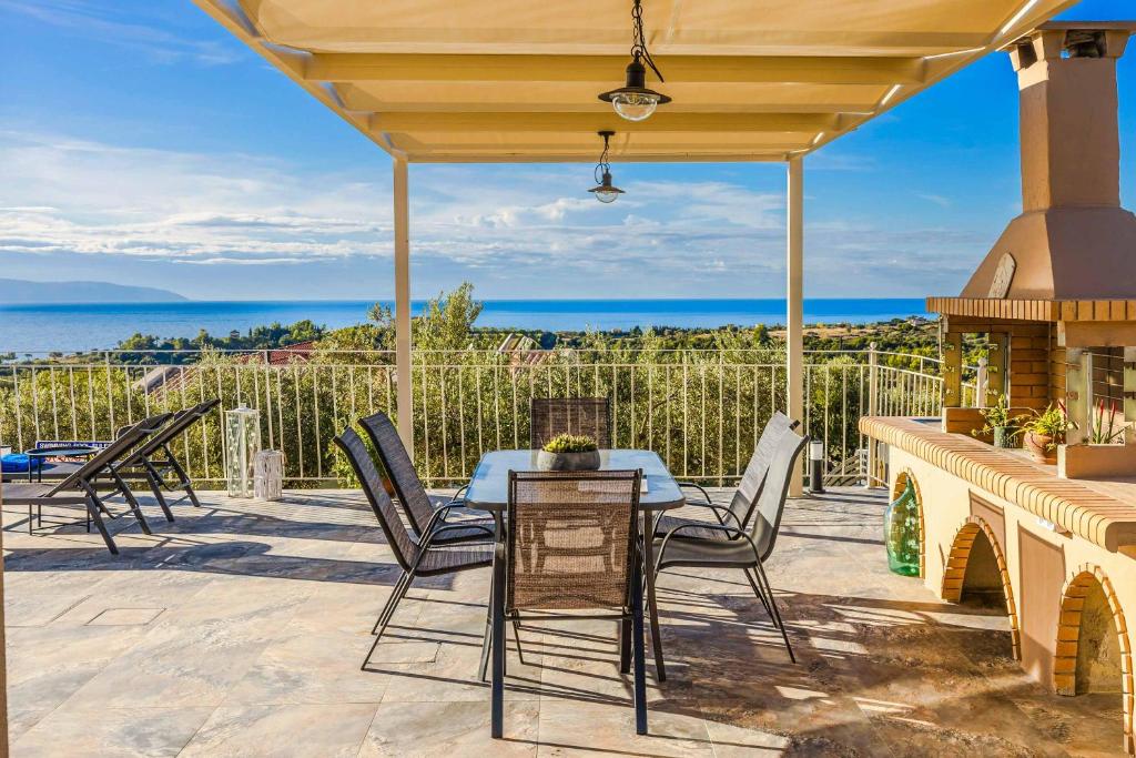 Villa_De_Famelia_Trapezaki_Kefalonia-2a