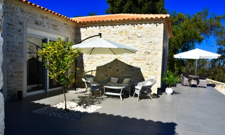 Villa_Petalouoda_loggos_Paxos_Greece-1j