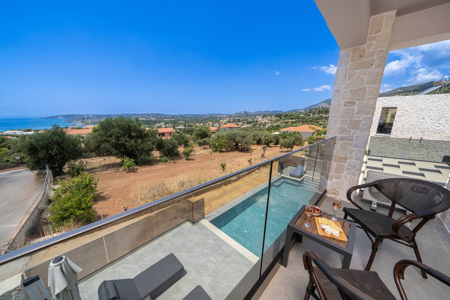 Villa_aggelatos_sunset_view_lourdata_Kefalonia5bbb