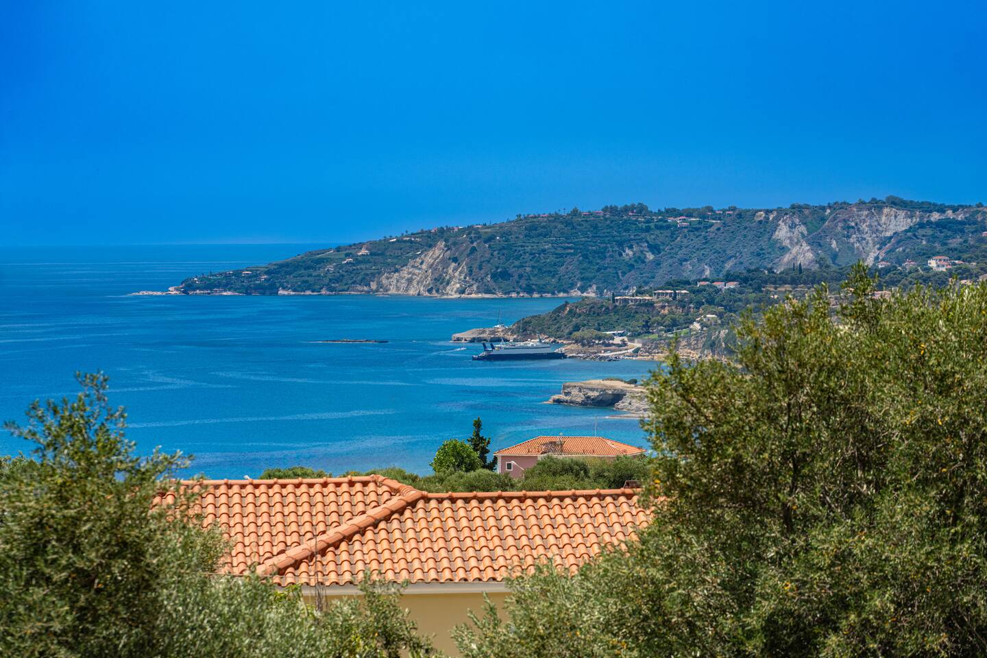 Villa_aggelatos_sunset_view_lourdata_Kefalonia_5ggf