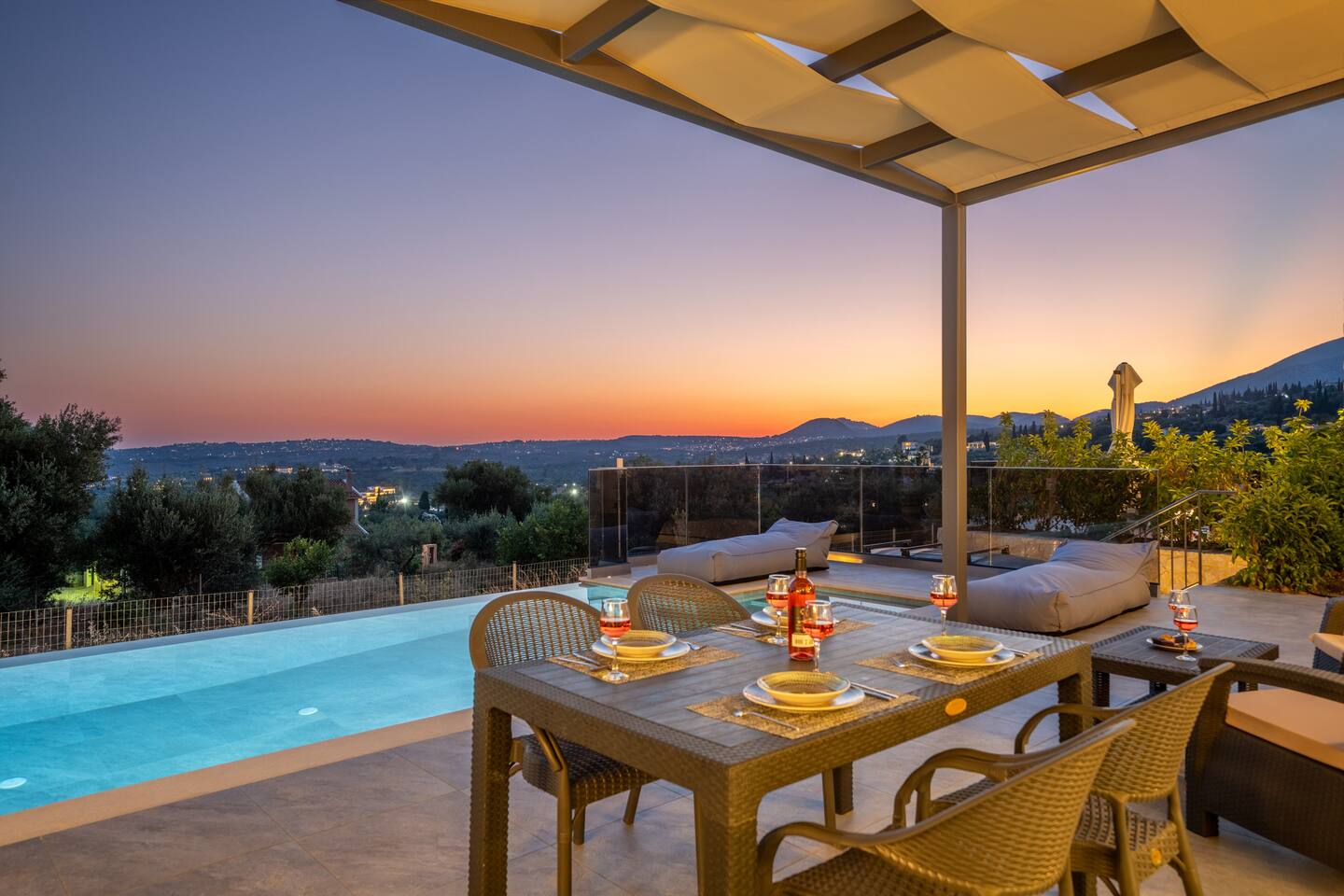 Villa_aggelatos_sunset_view_lourdata_Kefalonia_9aad