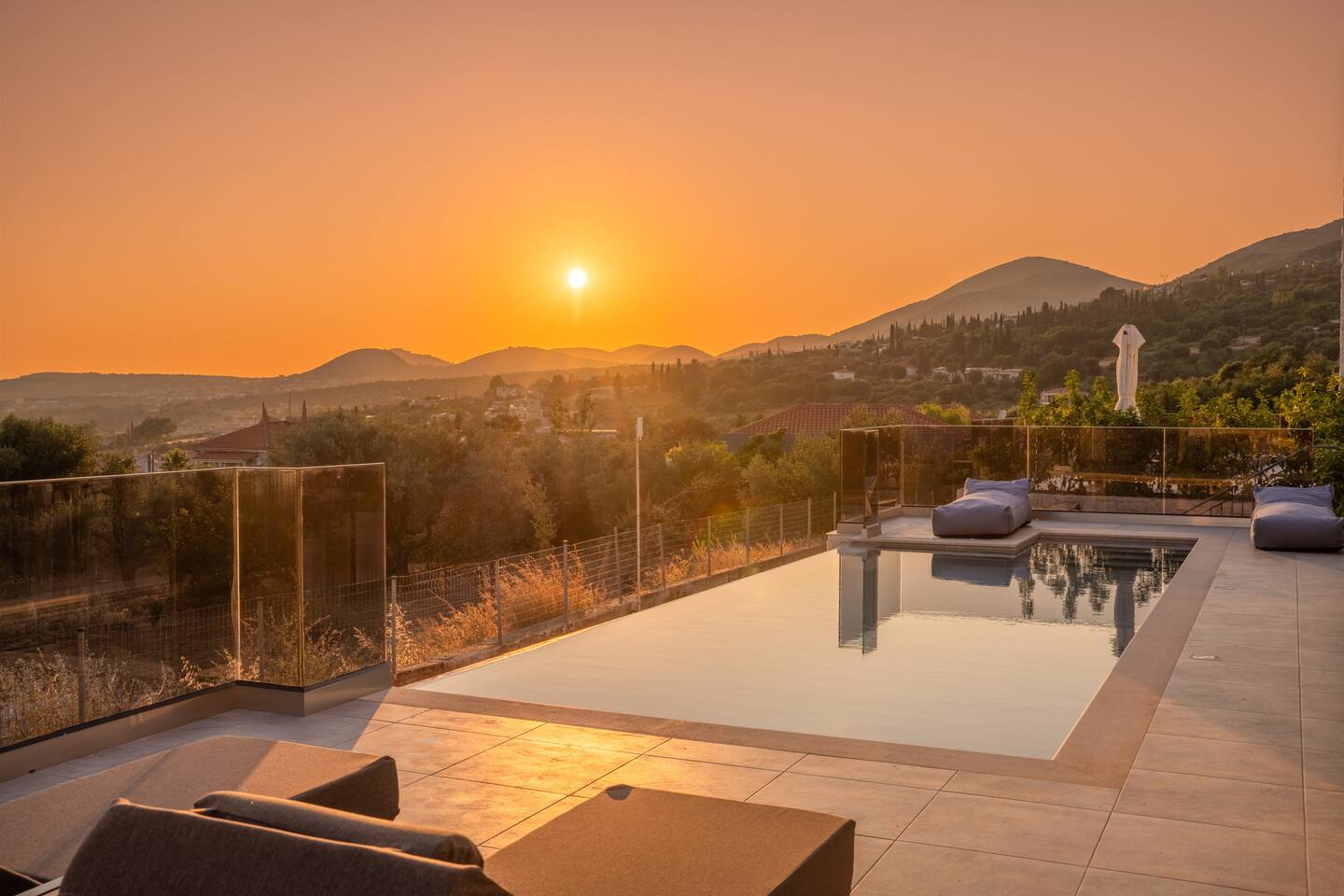 Villa_aggelatos_sunset_view_lourdata_Kefalonia_9iu