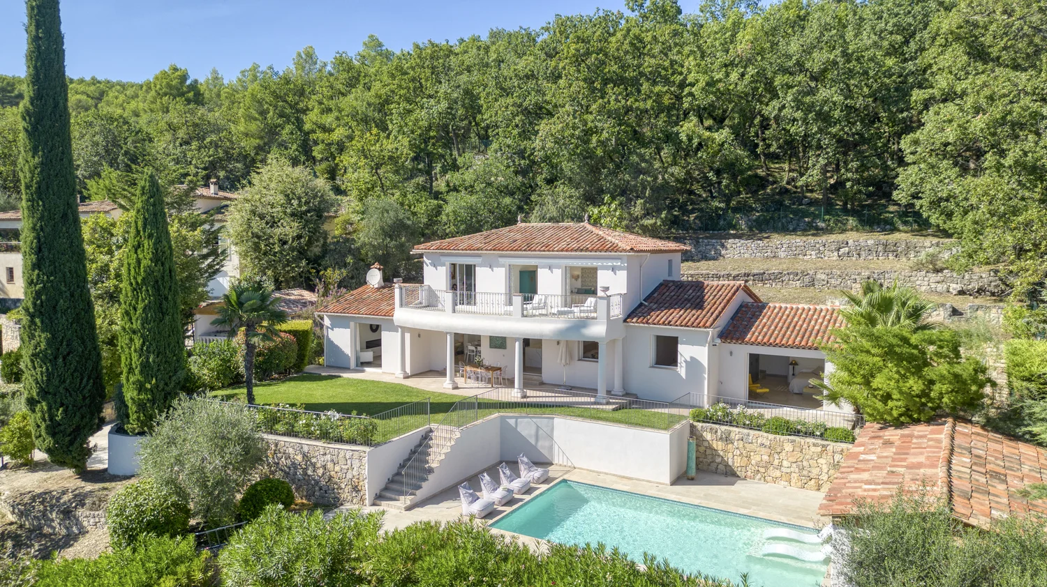 Villa_Enchantee_Cote_d’Azur_France-1b