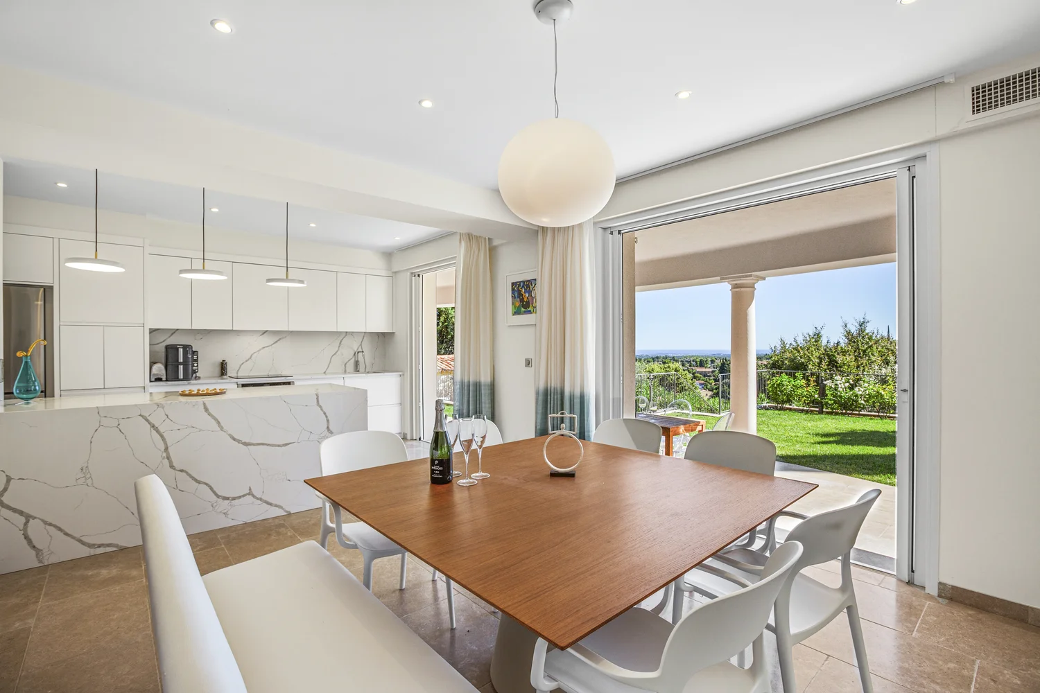 Villa_Enchantee_Cote_d’Azur_France-3a