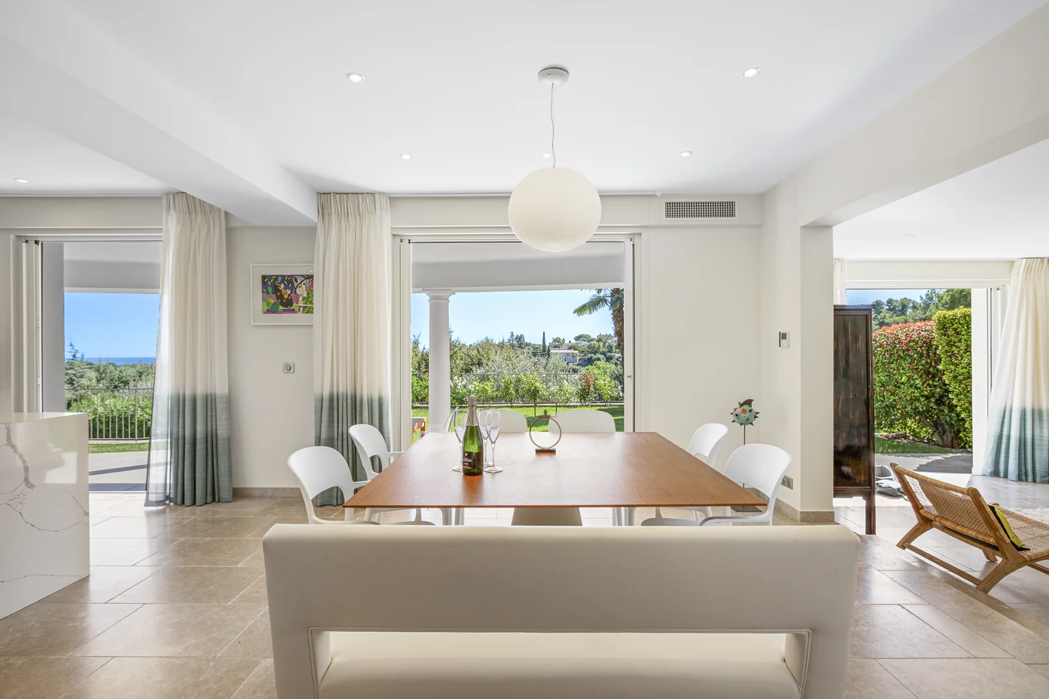 Villa_Enchantee_Cote_d’Azur_France-3b