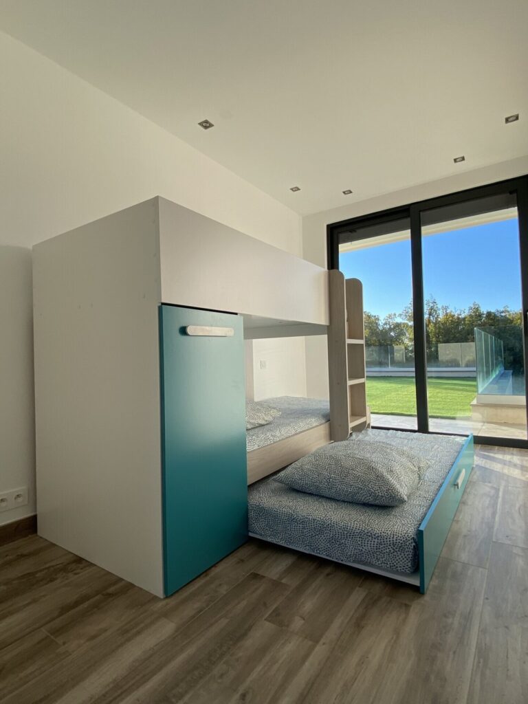 villa-cezaire-france-5z
