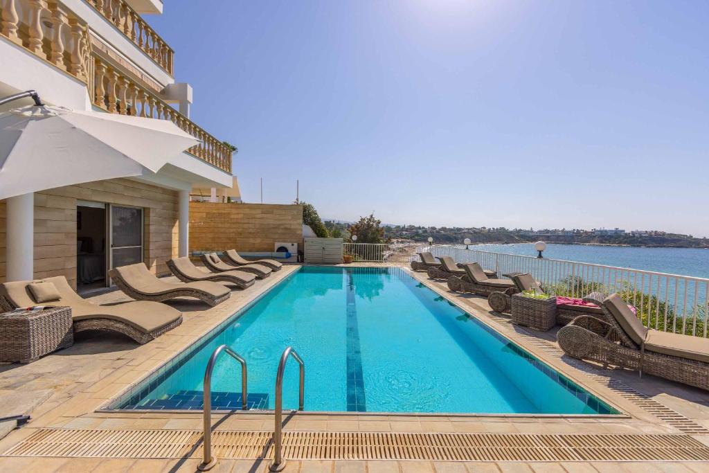 Katina_Beach_Villa_Coral_Bay_Cyprus-1f