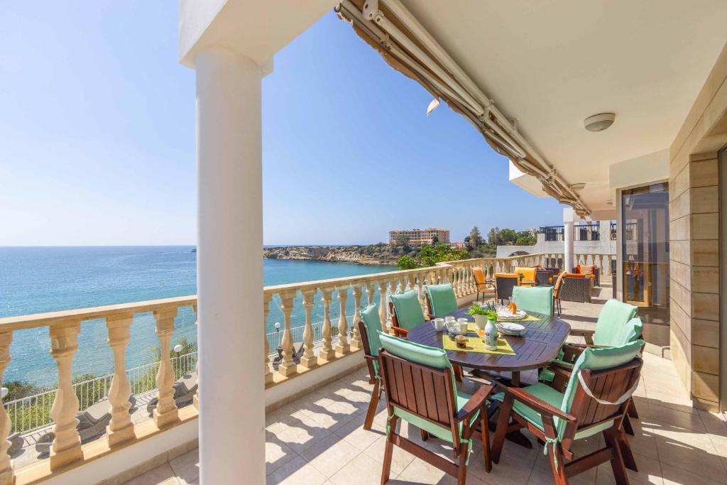 Katina_Beach_Villa_Coral_Bay_Cyprus-2b