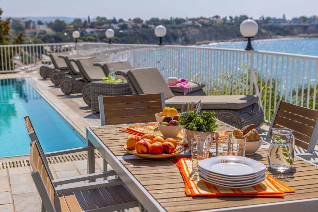 Katina_Beach_Villa_Coral_Bay_Cyprus-2g