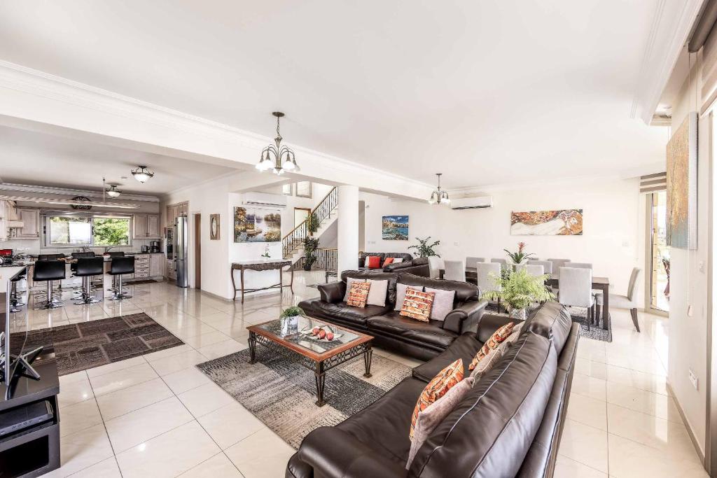 Katina_Beach_Villa_Coral_Bay_Cyprus-3e