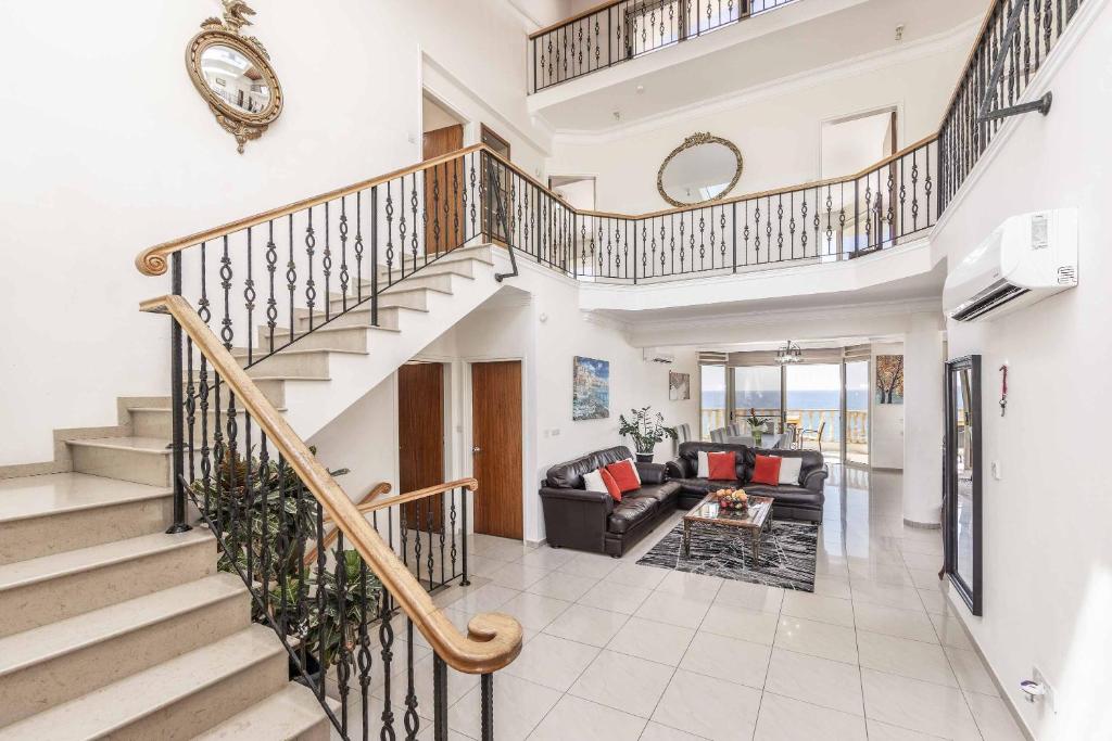 Katina_Beach_Villa_Coral_Bay_Cyprus-3h