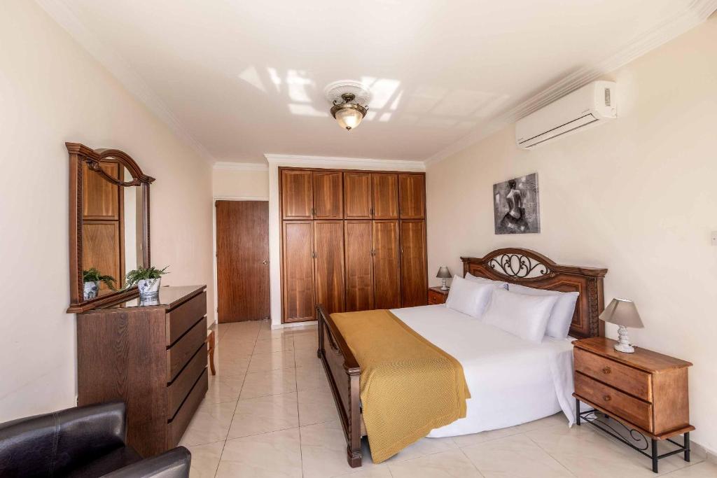 Katina_Beach_Villa_Coral_Bay_Cyprus-4d