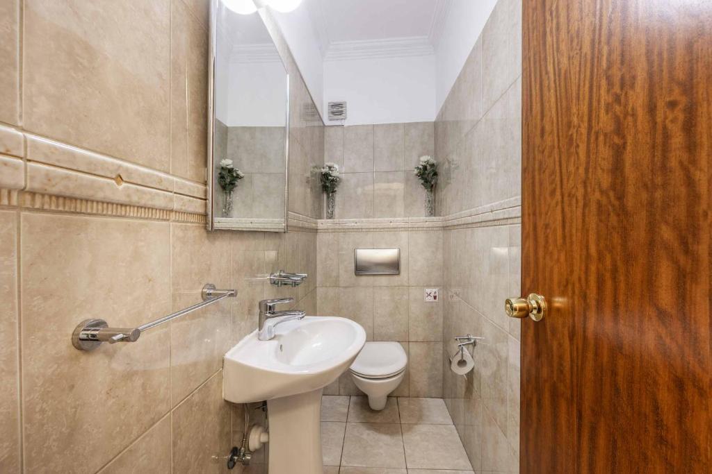 Katina_Beach_Villa_Coral_Bay_Cyprus-4s