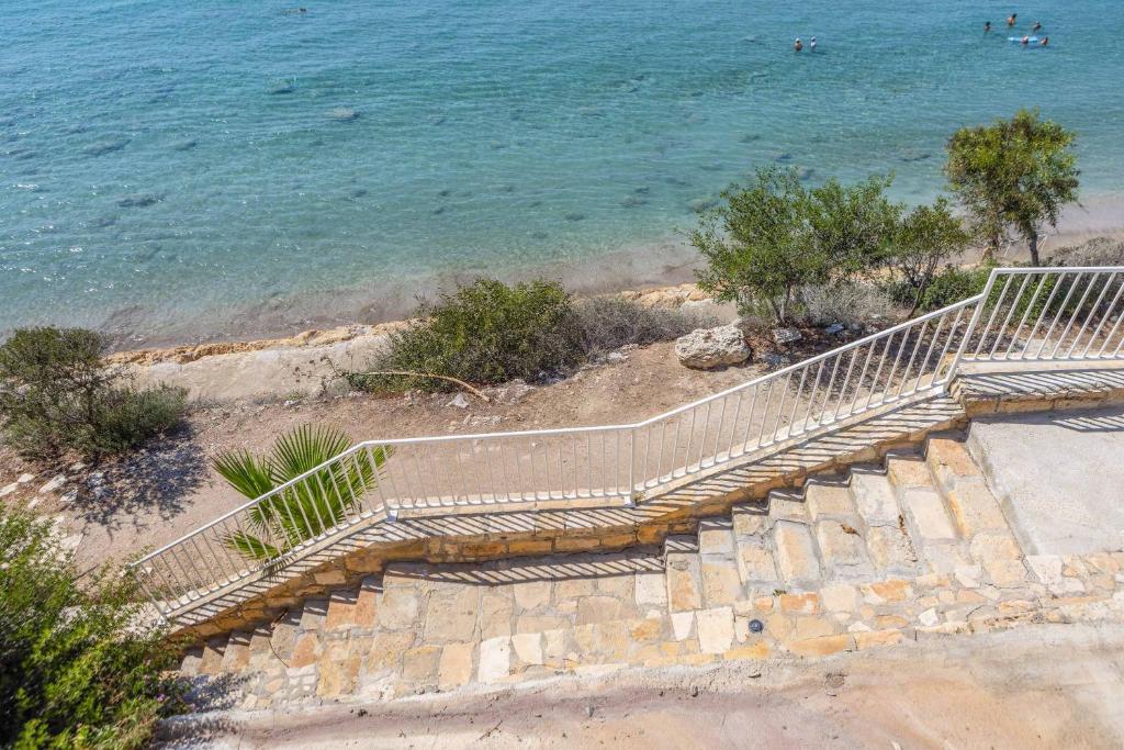 Katina_Beach_Villa_Coral_Bay_Cyprus-5a