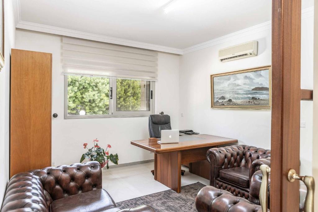 Katina_Beach_Villa_Coral_Bay_Cyprus-5g