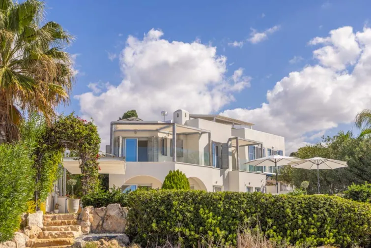 Villa_Amalfi_Coral_Bay_Cyprus-1g