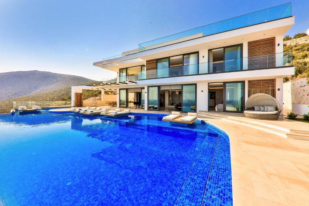 Villa_Beverley_Hills_Kalkan_Turkey-1b