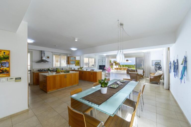 Villa_Pietra_Protaras_Cyprus-3k