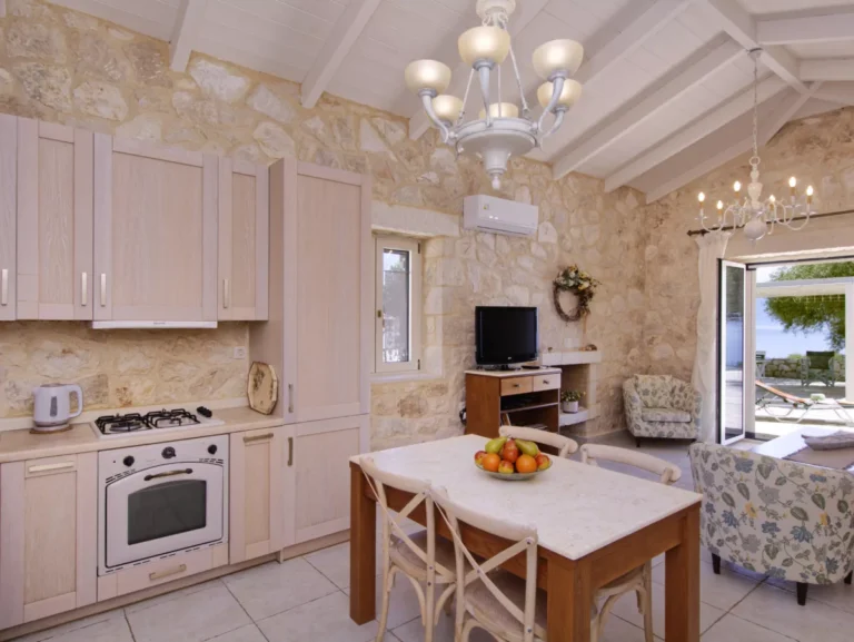 Thalassa_Limonari_2_Althea_Meganisi_Greece-3a