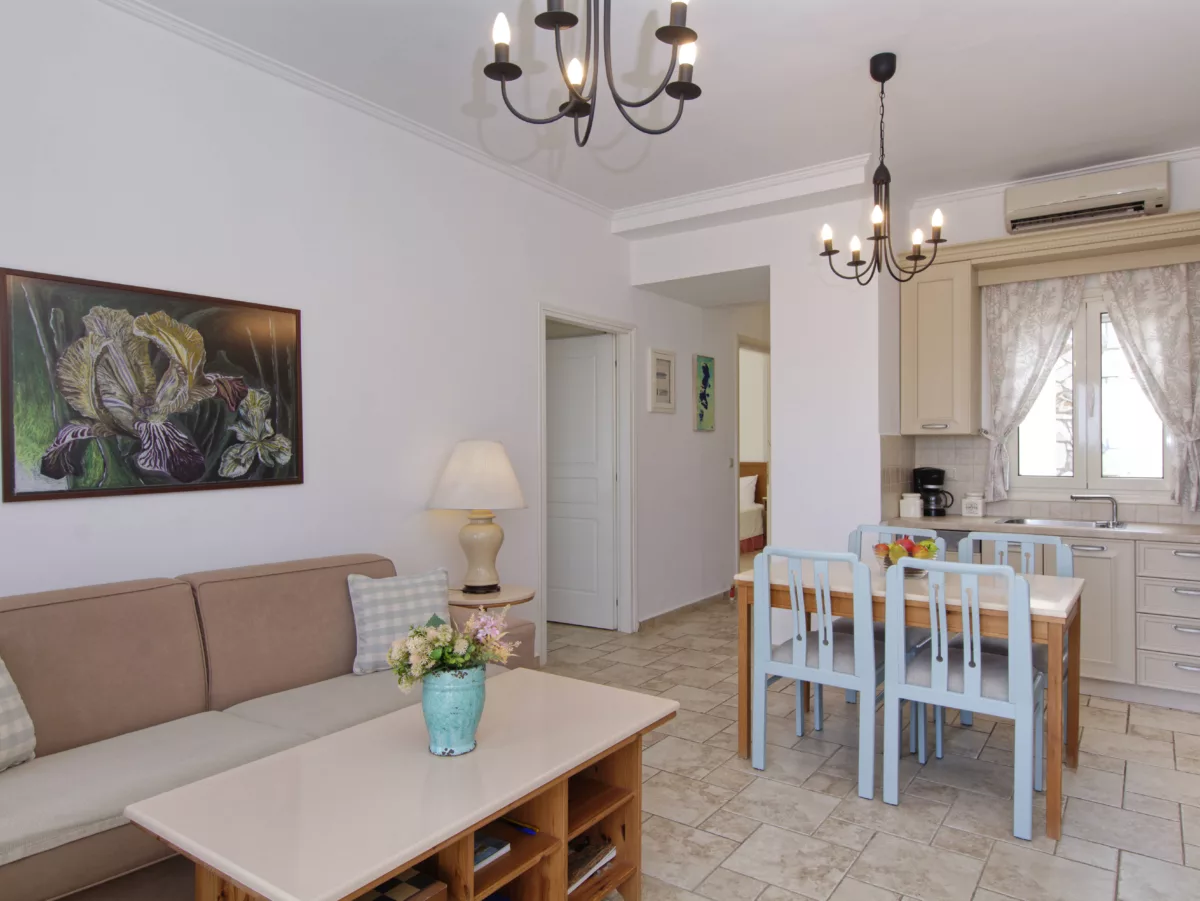 Thalassa_Limonari_2_Iris_Meganisi_Greece-3b