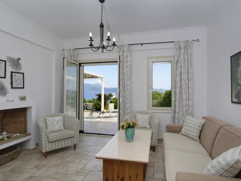 Thalassa_Limonari_2_Iris_Meganisi_Greece-3c