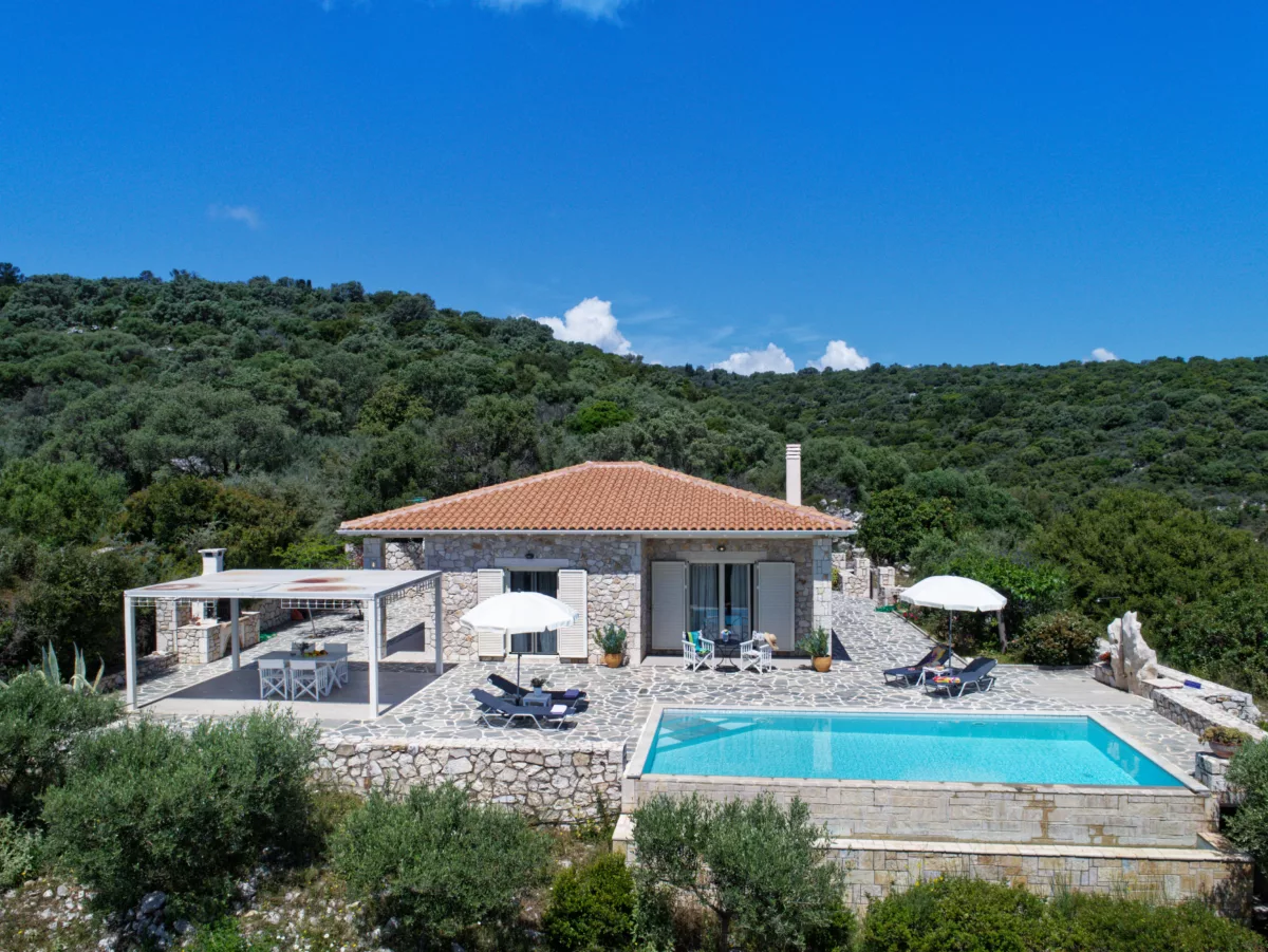 Thalassa_Limonari_2_Peonia_Meganisi_Greece-1a