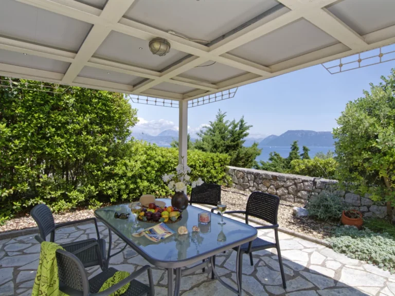 Thalassa_Limonari_2_Spartina_Meganisi_Greece-2b