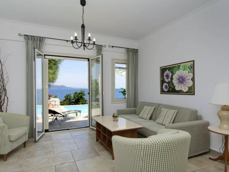 Thalassa_Limonari_2_Spartina_Meganisi_Greece-3b