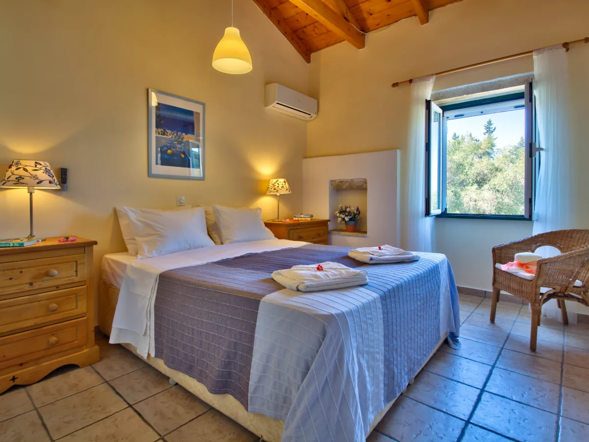 governors_house_paxos_greece_5a